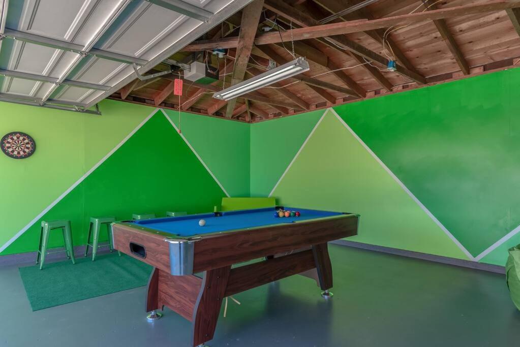 The Pink Cactus - Desert Retreat - Luxe Pool, Golf & Game Room إنديو المظهر الخارجي الصورة