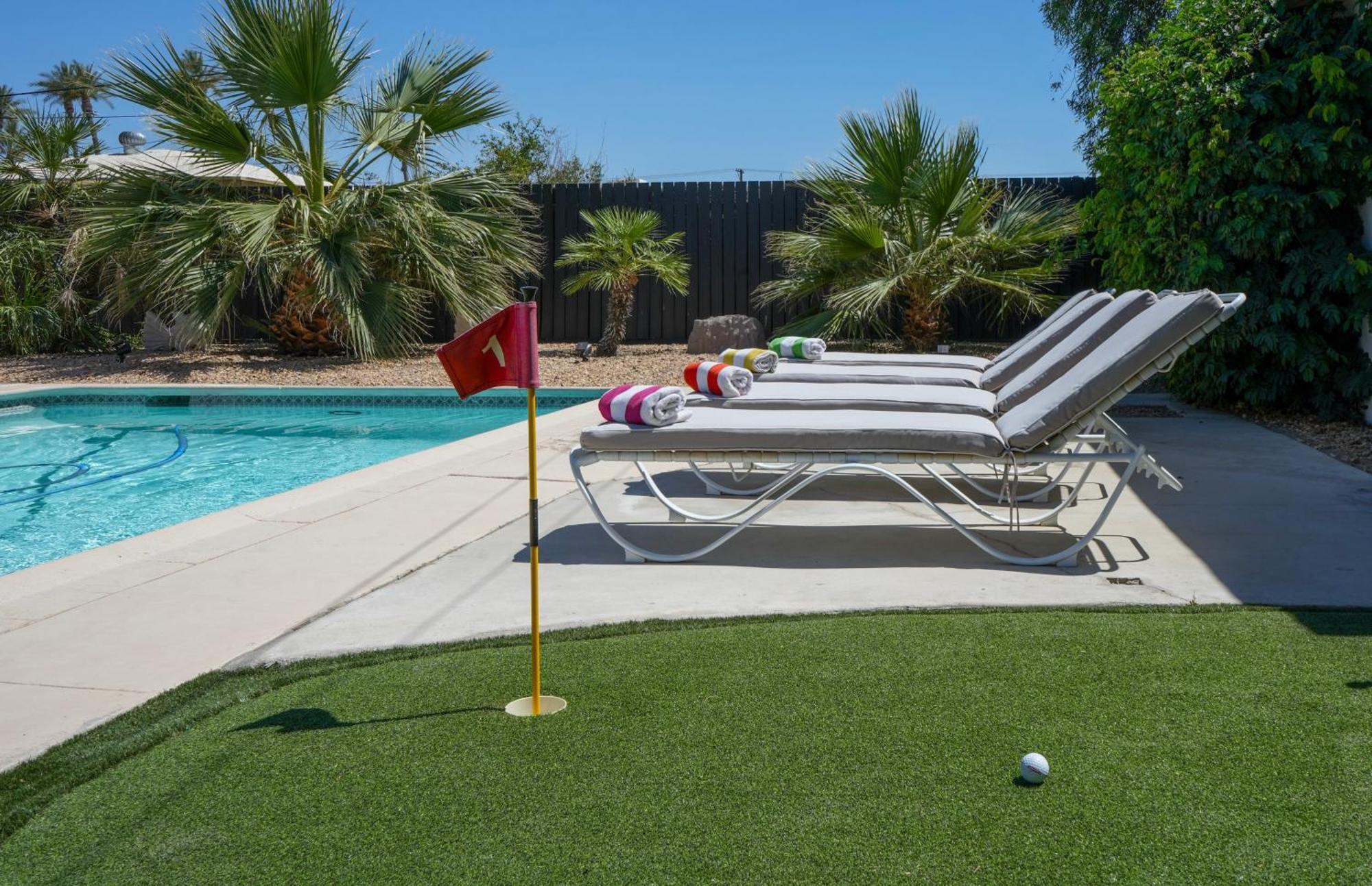 The Pink Cactus - Desert Retreat - Luxe Pool, Golf & Game Room إنديو المظهر الخارجي الصورة